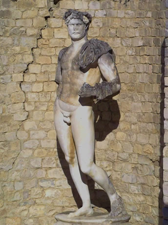 Roman Figure Roman Figure